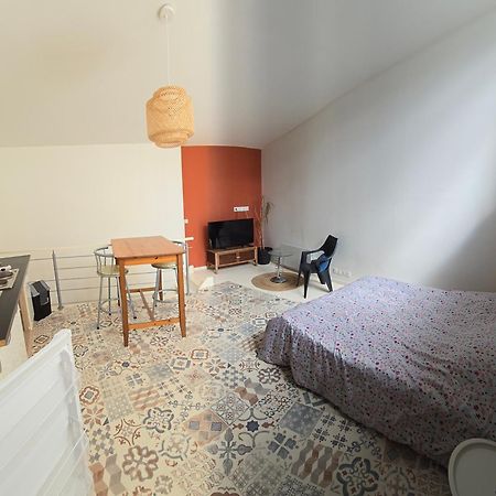 Appartement En Duplex Viviers エクステリア 写真