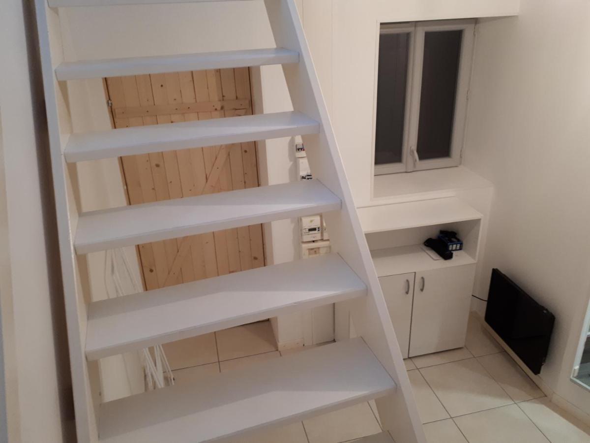 Appartement En Duplex Viviers エクステリア 写真
