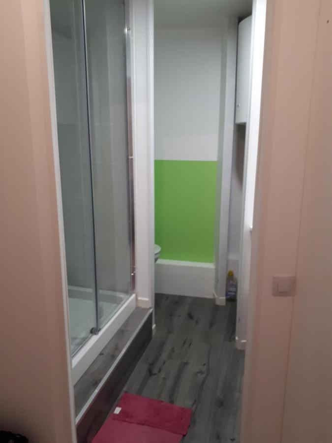Appartement En Duplex Viviers エクステリア 写真
